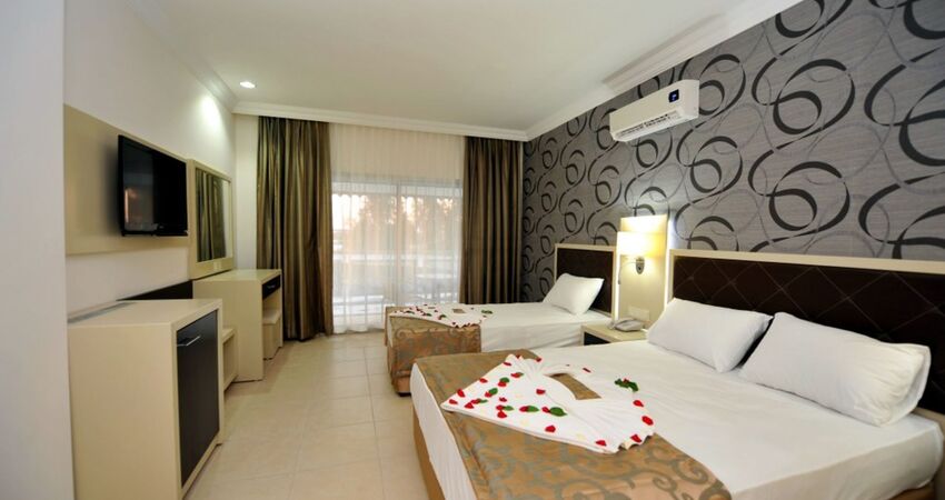 ASRIN BEACH HOTEL