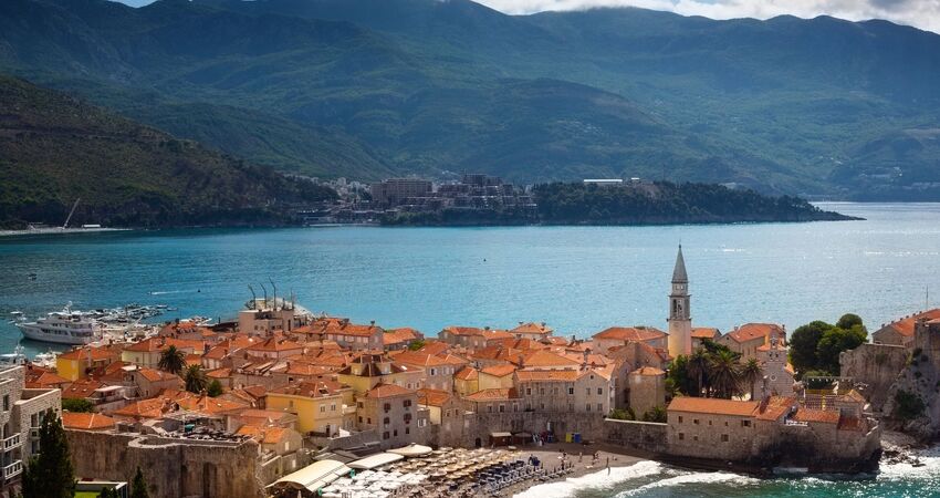 IZMIR BUDVA Air Montenegro Havayolları ile 3 Gece 4 Gün (ADB-TIV-ADB) Nisan 2025 - Ekim 2025 Budva