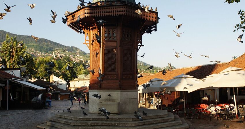 Baştanbaşa Balkanlar Tüm Çevre Gezileri, Ekstra Turlar, Akşam Yemekleri Dahil SAW-TZL-SAW