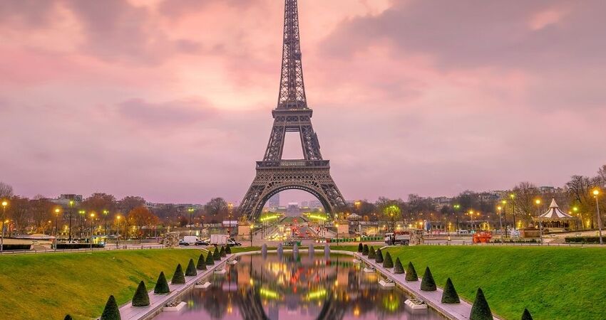 Görkemli Paris ve İncileri Turu - 3 Gece - İzmir Hareketli - SunExpress Havayolları İle - 30 Aralık (Yılbaşı Özel)